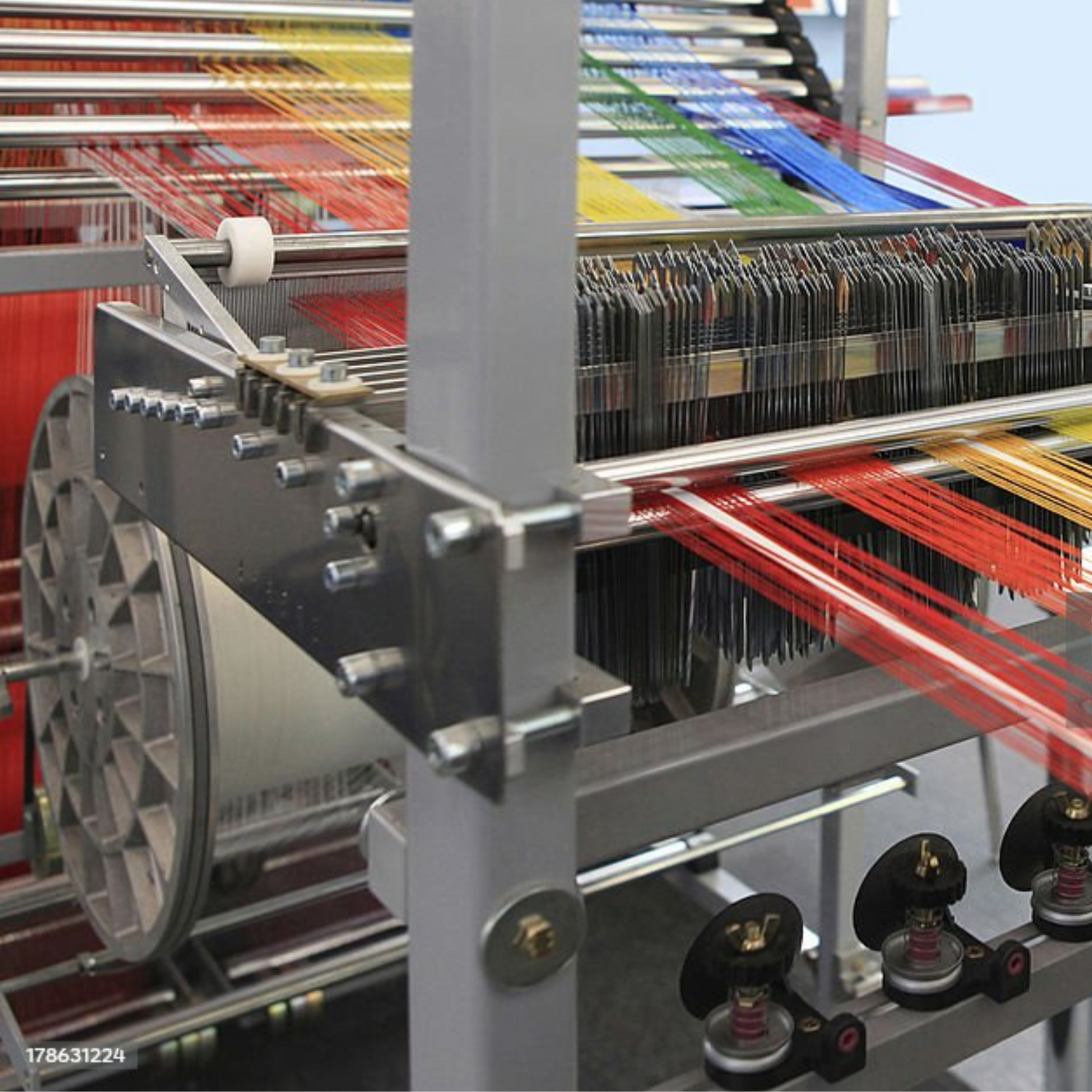 01) Weaving